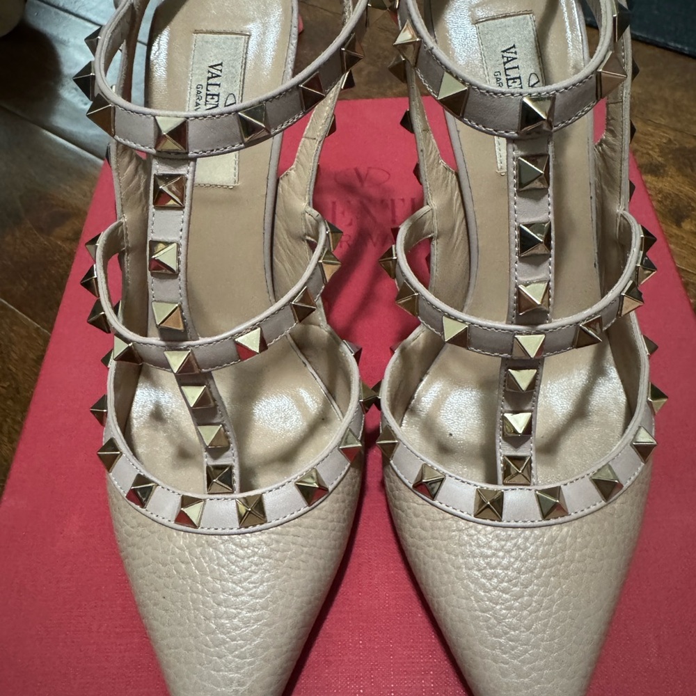Valentino Rockstud Ankle Strap pump